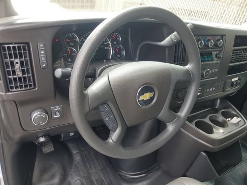 Used 2024 Chevrolet Express 3500 w/ Power Convenience Package RWD image 20