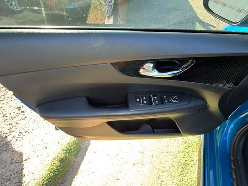 Used 2022 Kia Forte GT FWD image 18