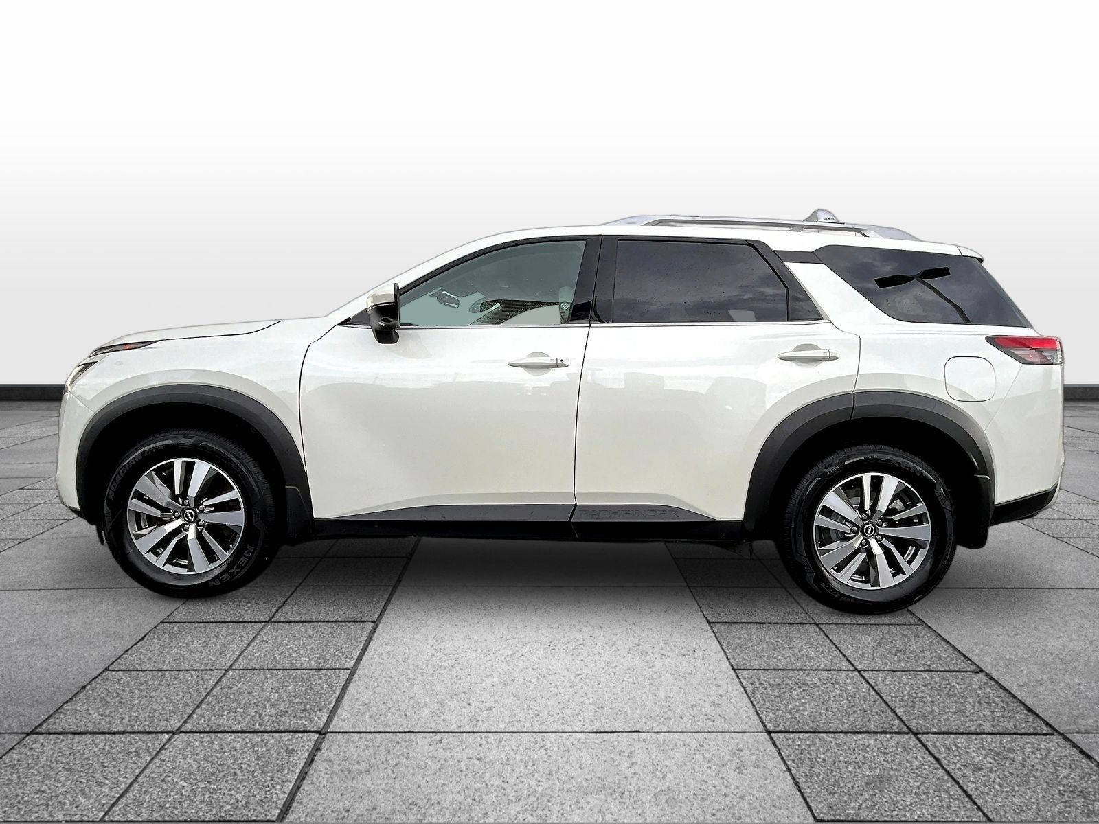 Certified 2023 Nissan Pathfinder SL AWD/4WD image 8