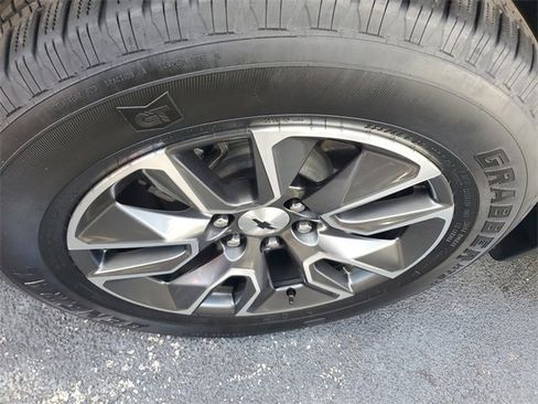 Used 2024 Chevrolet Silverado 1500 RST image 7