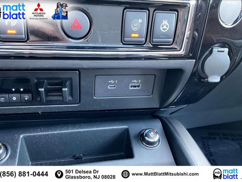 Used 2023 Nissan Titan Platinum Reserve w/ Moonroof Package image 35