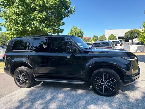 Certified 2024 Lexus GX 550 w/ Accessory Package (2T) AWD/4WD image 15