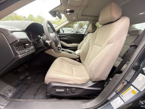 Used 2025 Honda Accord SE image 13