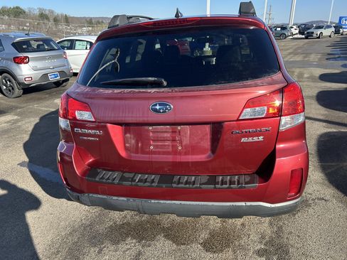 Used 2013 Subaru Outback 2.5i Limited w/ Moonroof Pkg image 8