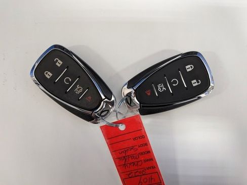 Used 2022 Chevrolet Malibu LT image 37