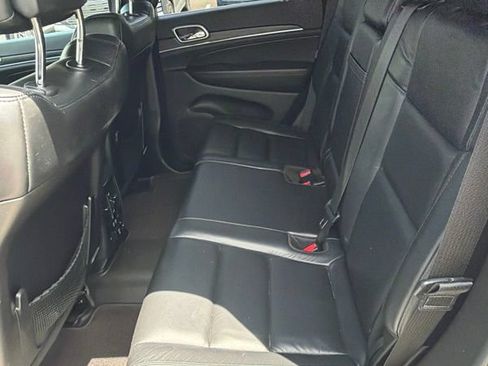 Used 2018 Jeep Grand Cherokee Limited AWD/4WD image 16