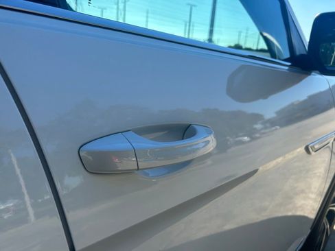 New 2026 Volkswagen Atlas Cross Sport SEL Premium R-Line image 30