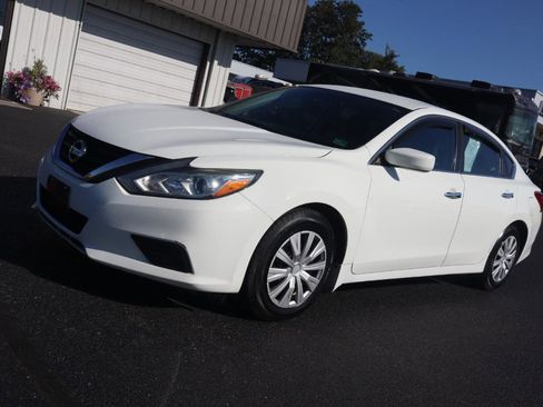 Used 2017 Nissan Altima 2.5 S w/ Power Driver Seat Package FWD image 21