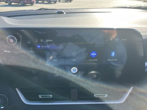 New 2026 Chevrolet Equinox LT w/ Convenience Package II image 31