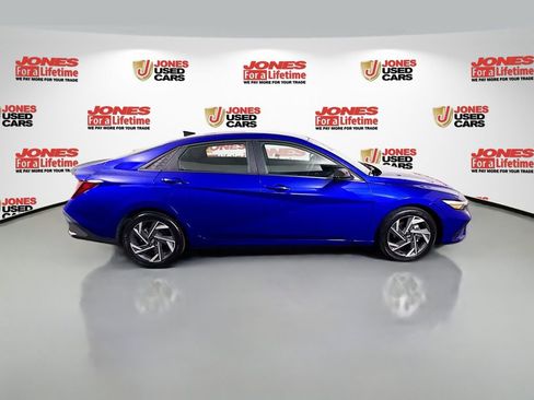 Certified 2025 Hyundai Elantra Sport FWD image 16