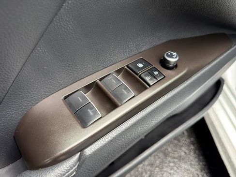 Used 2023 Toyota Camry XSE image 17