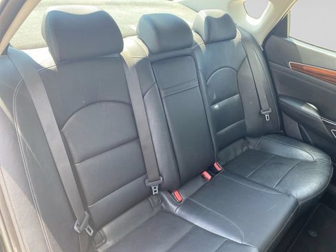 Used 2019 Kia Cadenza Premium w/ Paint Protection Package FWD image 14
