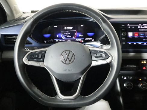 Used 2024 Volkswagen Taos SE image 37