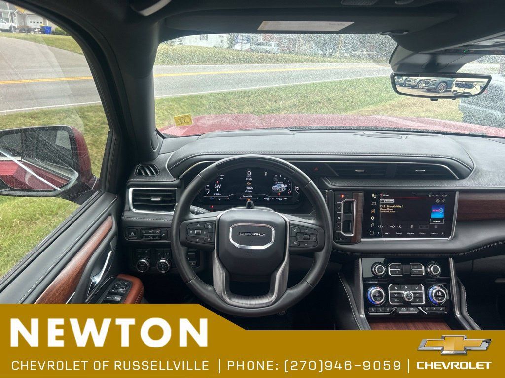 Used 2024 GMC Yukon XL Denali Ultimate AWD/4WD image 21
