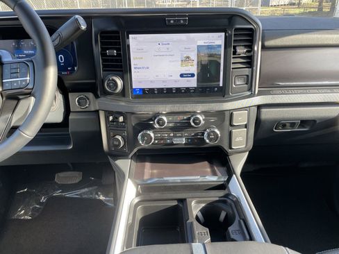New 2026 Ford F250 Platinum AWD/4WD image 19