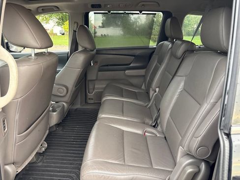 Used 2016 Honda Odyssey Touring Elite image 15