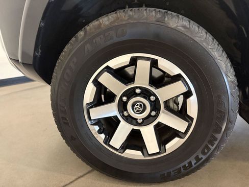 Used 2024 Toyota 4Runner TRD Off-Road Premium w/ Moonroof Package AWD/4WD image 53