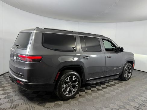 Used 2023 Jeep Wagoneer Series III w/ Preferred Equipment Group AWD/4WD image 8