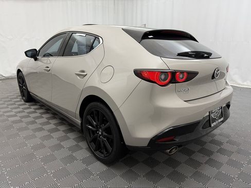Used 2022 MAZDA MAZDA3 s image 4