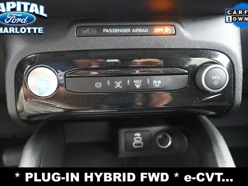 Used 2024 Ford Escape SE FWD image 16
