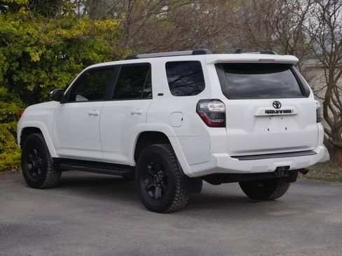 Used 2021 Toyota 4Runner SR5 Premium AWD/4WD image 21