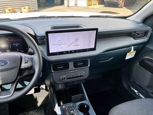 New 2026 Ford Maverick XL image 8