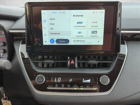Used 2025 Toyota Corolla LE FWD image 14