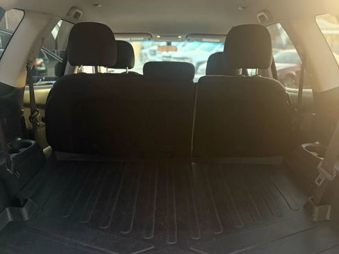 Used 2013 Nissan Pathfinder SV image 26