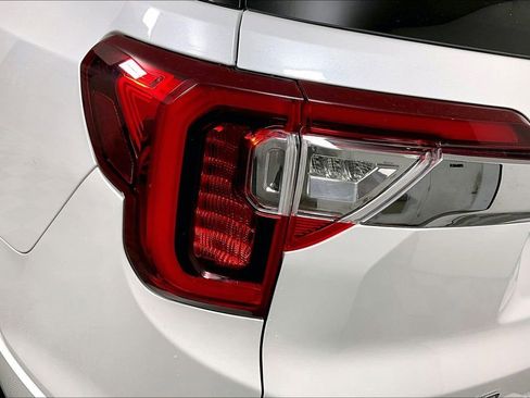 Used 2021 GMC Acadia Denali w/ Denali Technology Package image 30