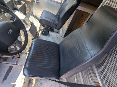 Used 2013 Ford E-350 and Econoline 350 Super Duty w/ Air Conditioning Prep Pkg RWD image 14