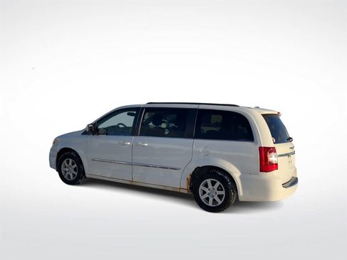 Used 2012 Chrysler Town & Country Touring w/ Entertainment Group #1 image 7