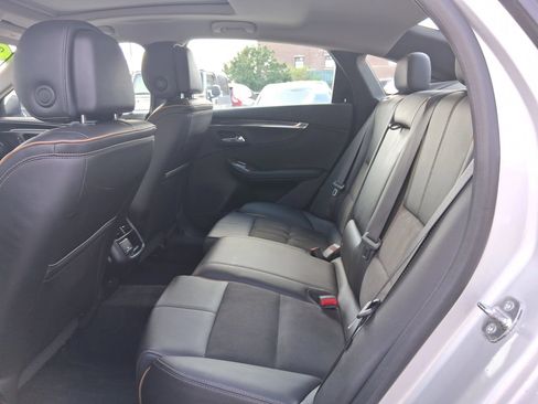 Used 2014 Chevrolet Impala LT FWD image 13