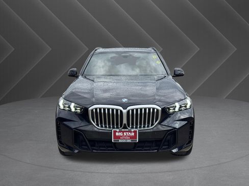 Used 2025 BMW X5 sDrive40i w/ M Sport Package RWD image 3