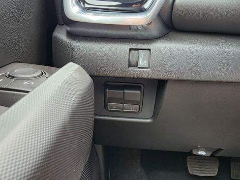 New 2026 GMC Canyon Elevation w/ Convenience Package image 17