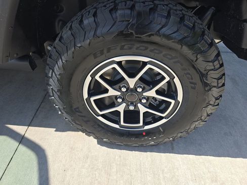 New 2026 Jeep Wrangler Unlimited Rubicon AWD/4WD image 32