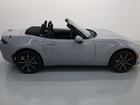 Used 2024 MAZDA MX-5 Miata Grand Touring w/ Weather Package RWD image 47