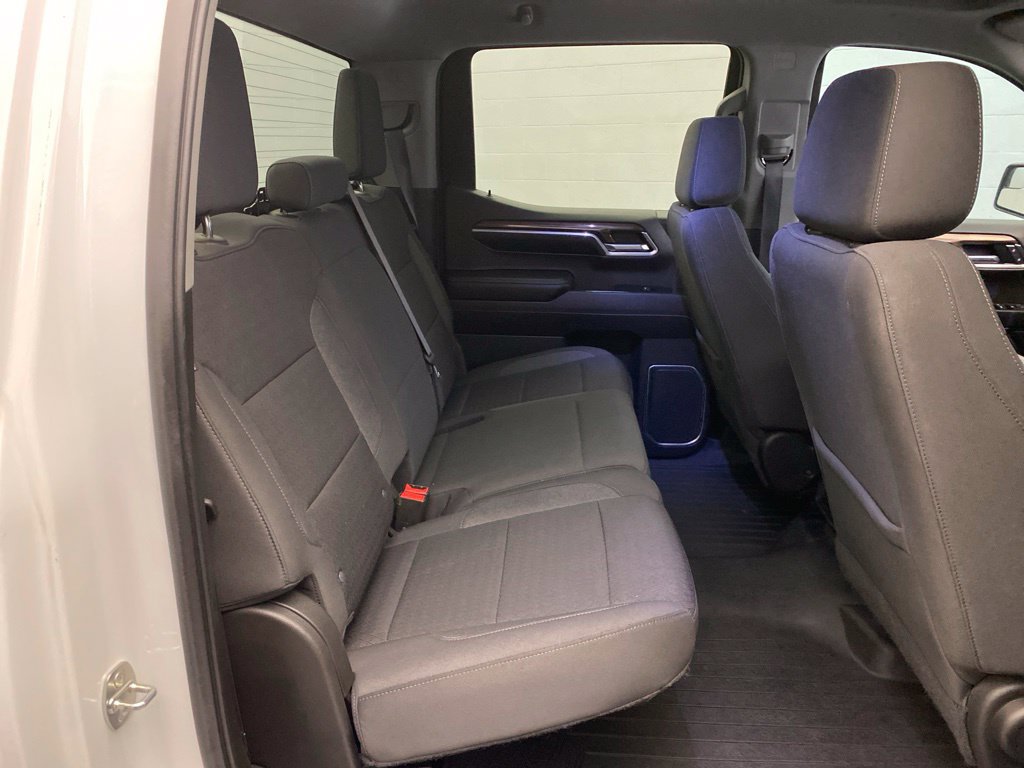 Used 2022 Chevrolet Silverado 1500 LT AWD/4WD image 24