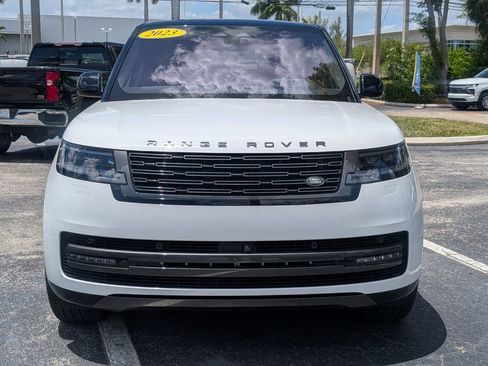 Used 2023 Land Rover Range Rover Long Wheelbase SE AWD/4WD image 3