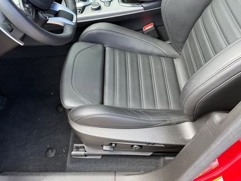 Used 2024 Alfa Romeo Stelvio Veloce image 16