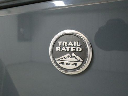 Used 2014 Jeep Wrangler Unlimited Sahara w/ Connectivity Group AWD/4WD image 22
