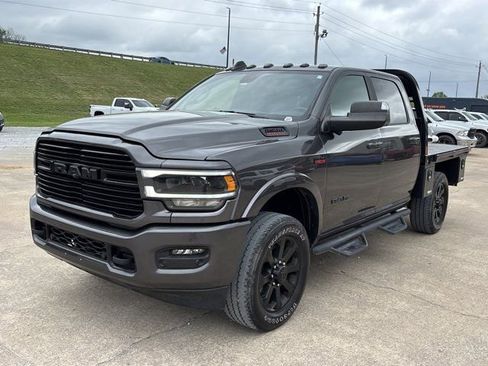 Used 2022 RAM 2500 Laramie w/ Night Edition AWD/4WD image 7