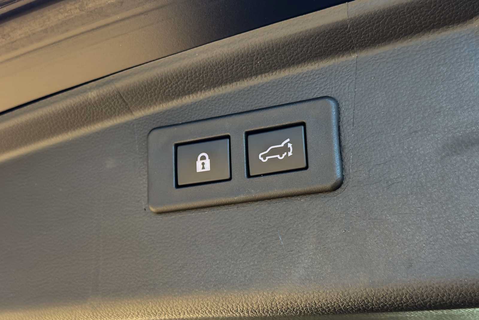 Certified 2022 Subaru Outback Touring AWD/4WD image 13