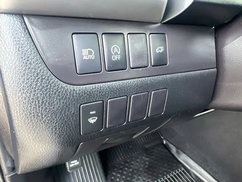 Used 2019 Toyota Highlander XLE AWD/4WD image 54