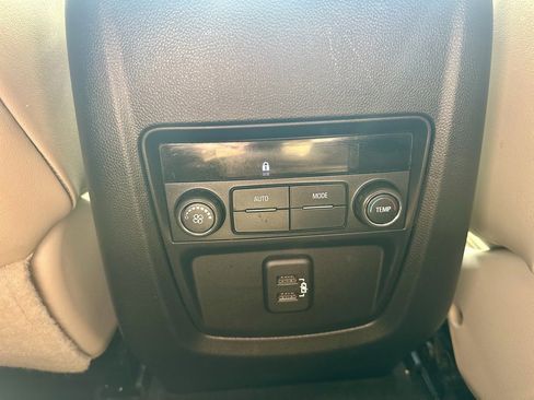 Used 2020 Buick Enclave Essence w/ LPO, Floor Liner Package image 28