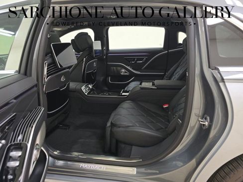 Used 2024 Mercedes-Benz Maybach S 580 4MATIC image 5