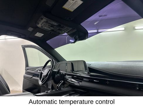 Used 2021 Cadillac Escalade Sport w/ Driver Assist Tech Package AWD/4WD image 21
