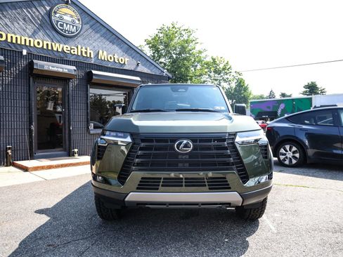 Used 2026 Lexus GX 550 AWD/4WD image 4
