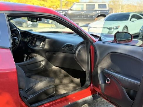 Used 2015 Dodge Challenger R/T w/ Quick Order Package 22B R/T image 44