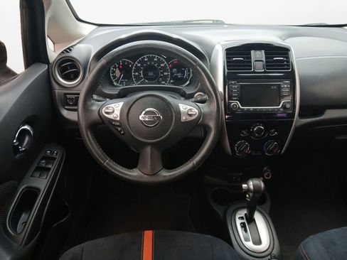 Used 2018 Nissan Versa Note SR image 19