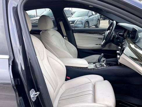 Used 2018 BMW 530e image 30